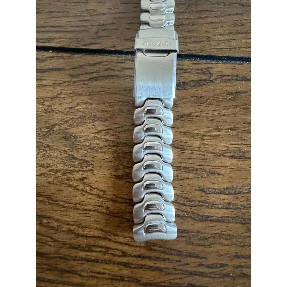 Citizen watch band